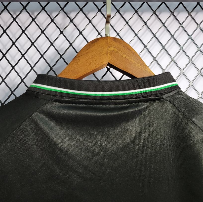 Manchester United – Maillot Extérieur Rétro Noir – 1998/1999 – Version Fan