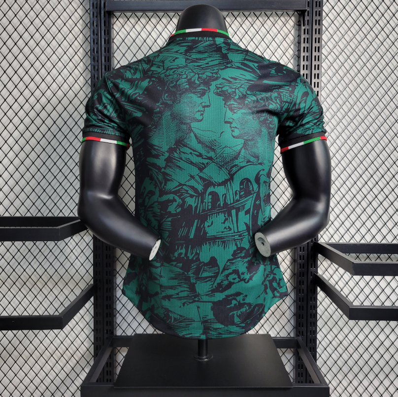 Maillot Italie concept graphique 2024/2025 Fan – vue de dos sur mannequin noir