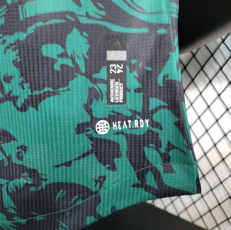 Maillot Italie concept graphique – détail du motif et des marquages près de l’ourlet
