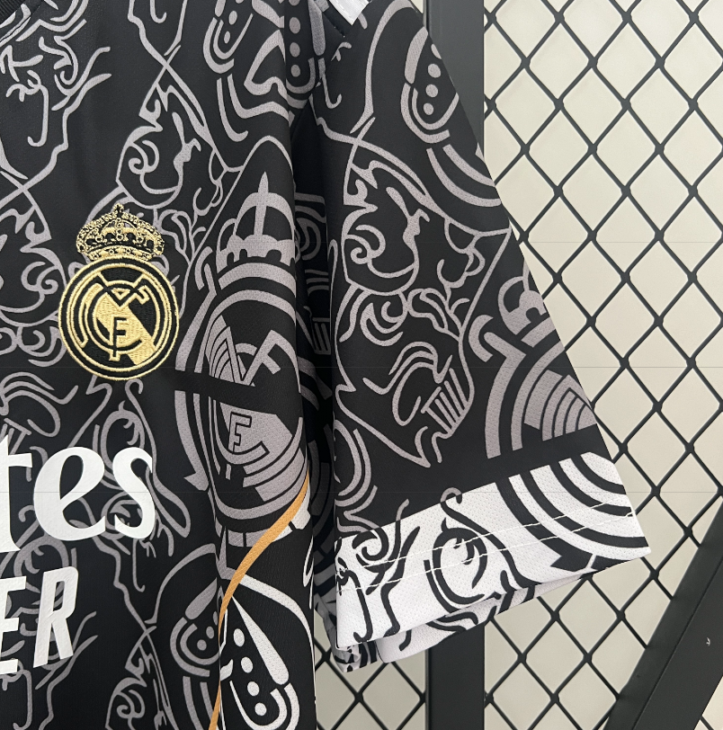 Real Madrid – Maillot Concept – 2024/2025 – Version Fan