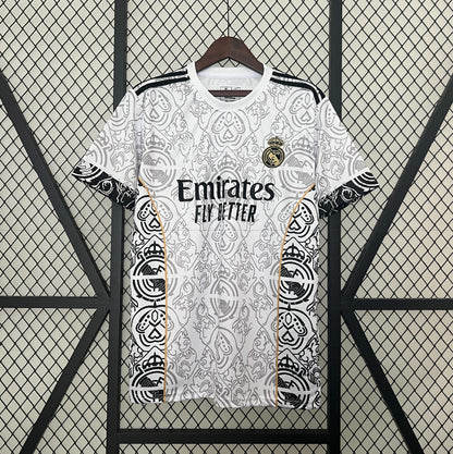 Real Madrid – Maillot Concept Blanc – 2024/2025 – Version Fan