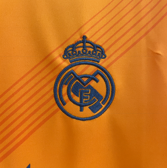 Real Madrid – Maillot Extérieur – 2024/2025 – Version Fan