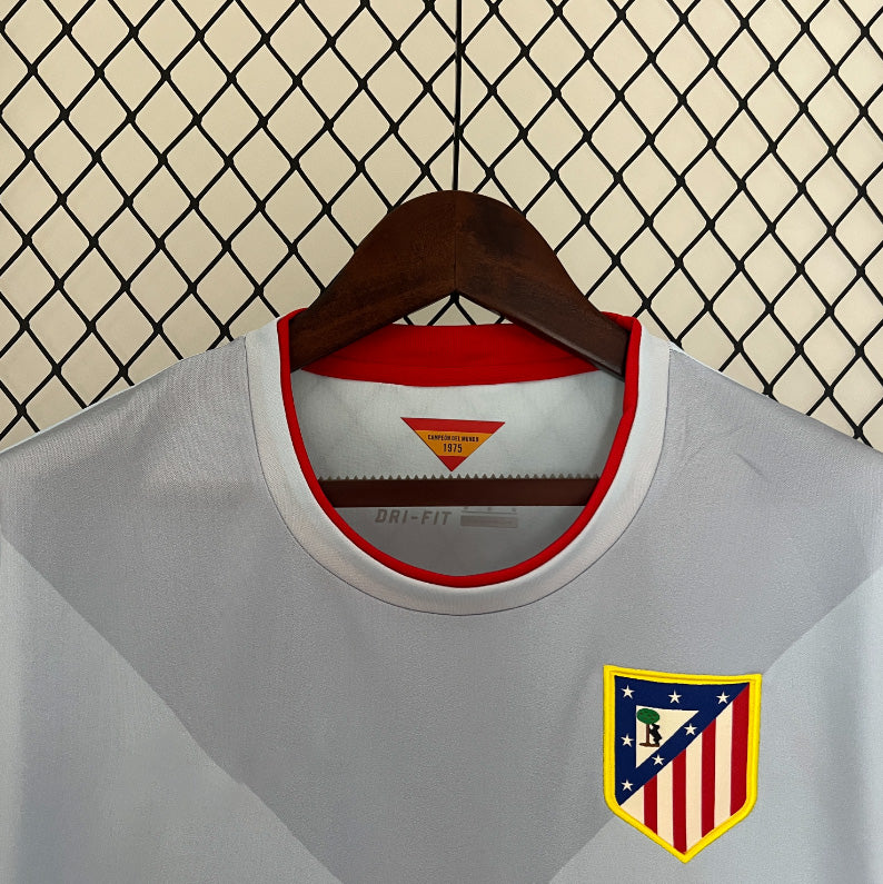 Atlético de Madrid – Maillot Extérieur Rétro – Version Fan
