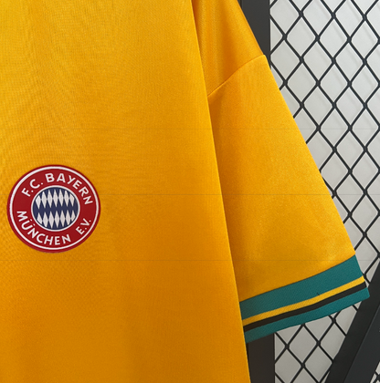 Bayern Munich – Maillot Extérieur Rétro – Version Fan