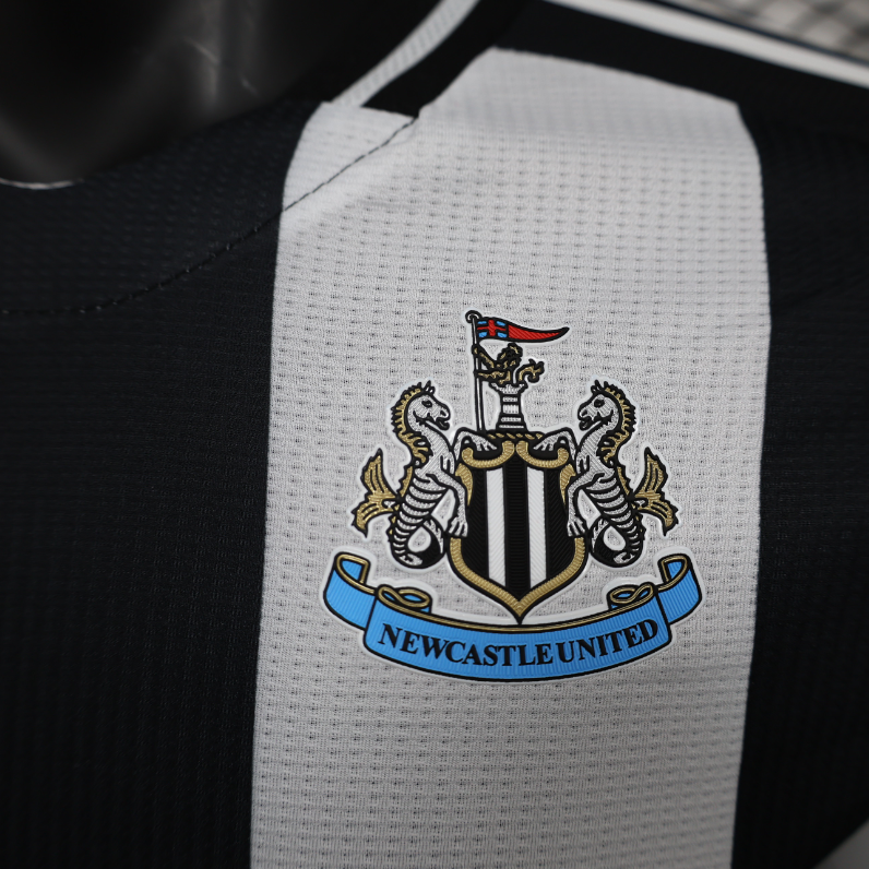 Newcastle United – Maillot Domicile – 2024/2025 – Version Player