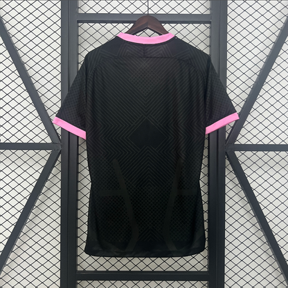 Inter Milan – Maillot Concept Noir et Rose – 2024/2025 – Version Fan
