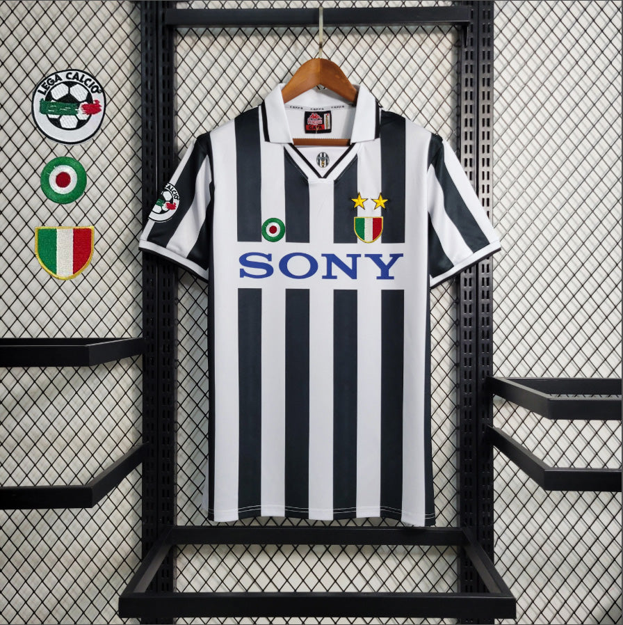 Juventus – Maillot Domicile Rétro – 1997/1998 – Version Player