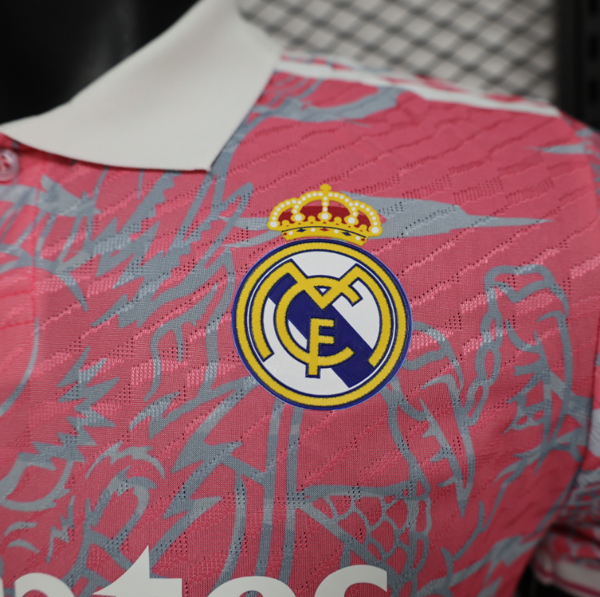 Real Madrid – Maillot Concept Rose Dragon – 2024/2025 – Version Fan
